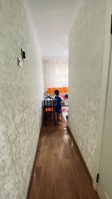 Продам 2 ком. кв.в 7мкр,дом 32