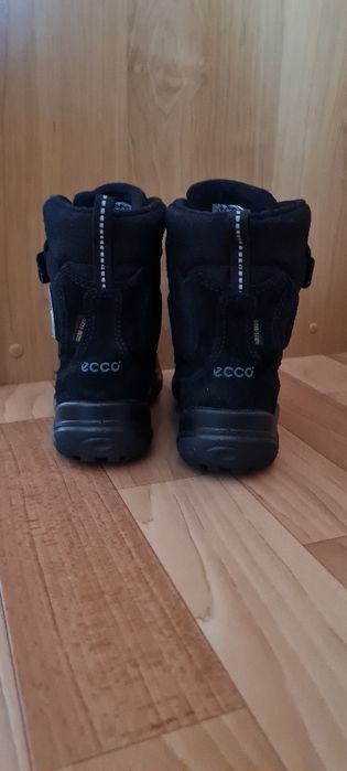 Продам детские сапожки ЕCCO