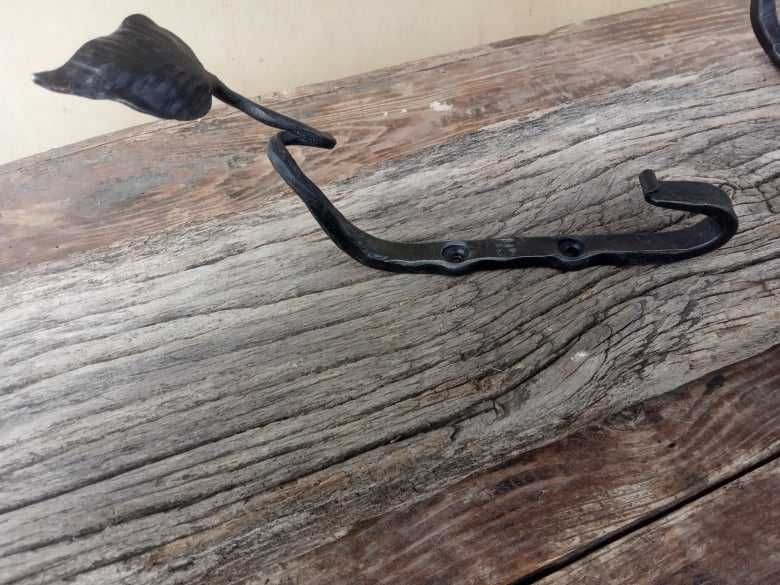 Закачалка от ковано желязо (Кука)