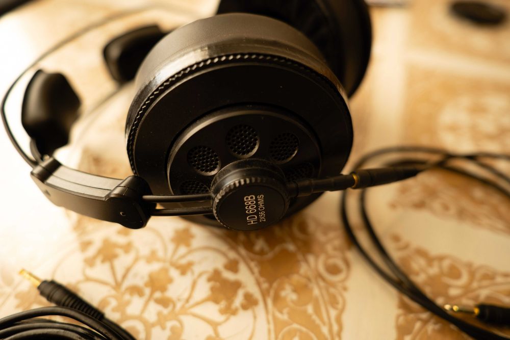 Слушалки Superlux HD688B