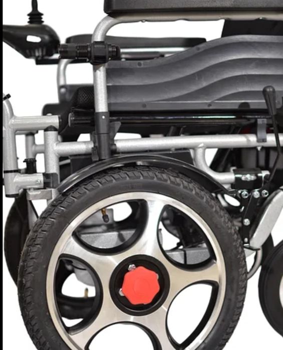 Продам инвалидную кресло-коляску