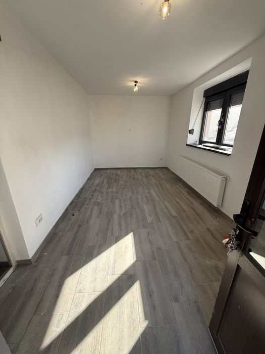 Inchiriere Birou 2 Camere Codlea Nou! Prima Inchiriere!