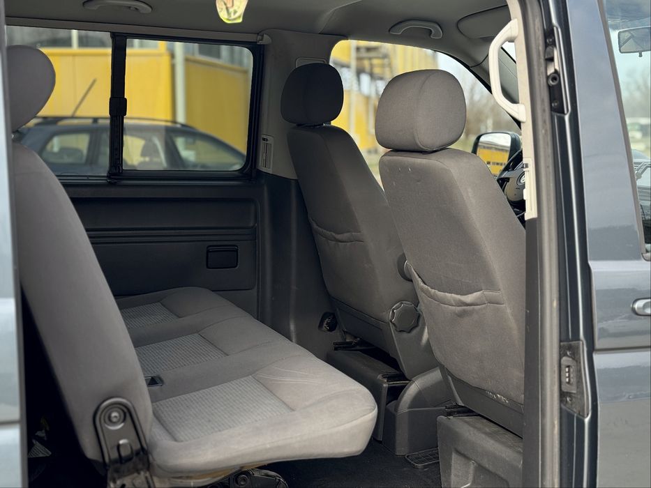 VW Transporter T5 Lung Autoutilitara 2008 - 2.5TDI 131cp