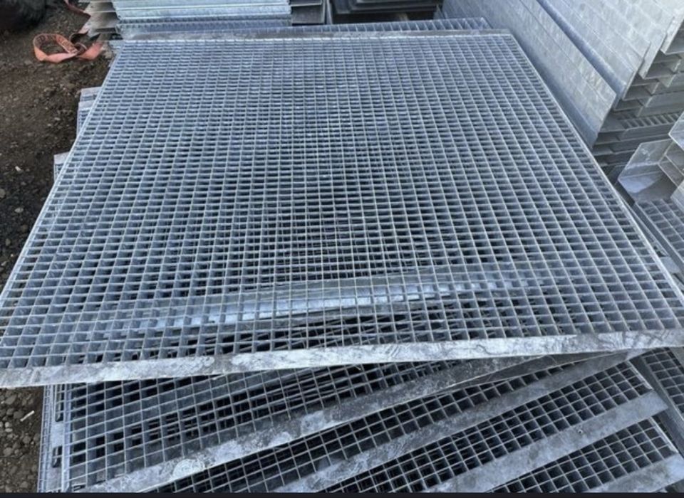 Gratare zincate galvanizate
