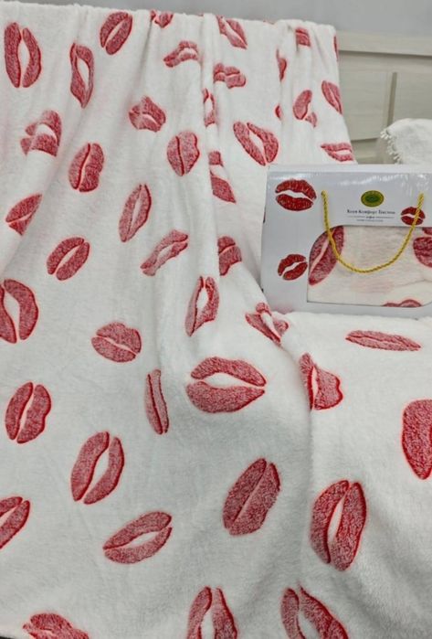 Плед     поцелуйчик