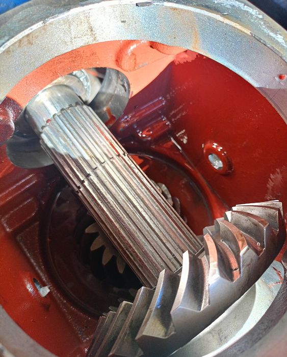 Reductor freză sau burghiu pamant