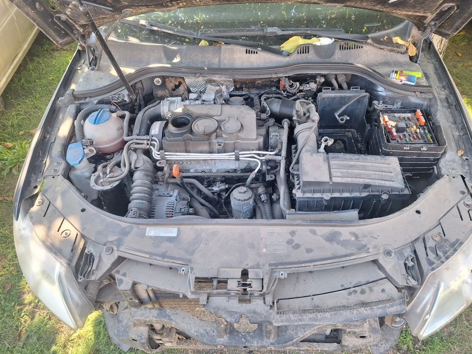 Dezmembrez vw passat b6