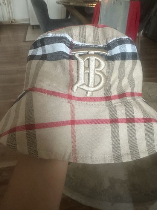 Palarie burberry