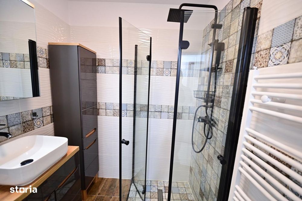 Apartament 2 camere, balcon, etaj 7, parcare inclusa, 450 EUR