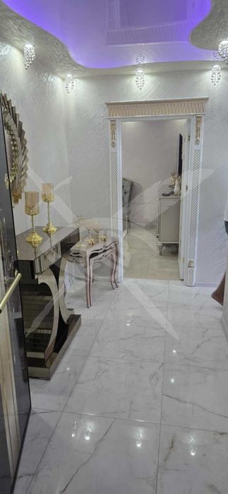 Продава се Тристаен апартамент в Пловдив, Изгрев - 72 кв.м за 1237 €/кв.м - Снимка #2