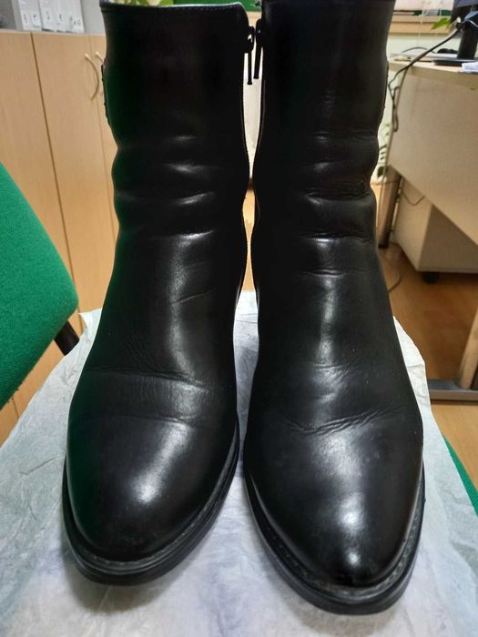 Продавам зимни боти