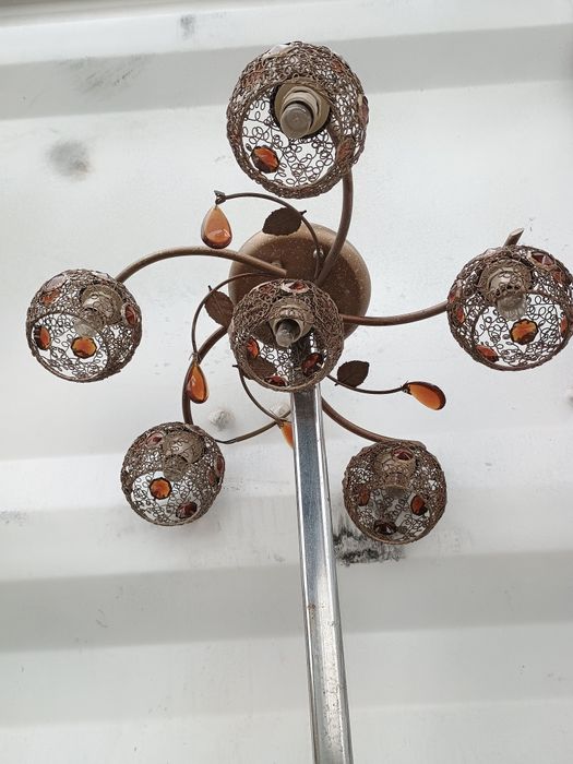 Lustre cu 3 si cu 6 becuri