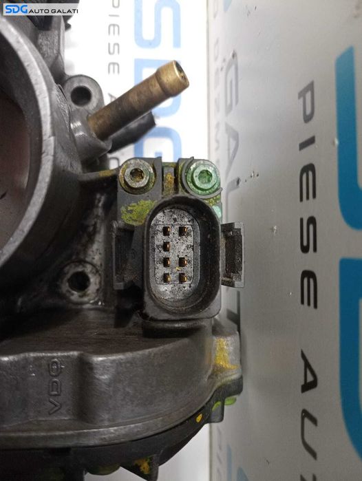 Clapeta Acceleratie Audi A4 B5 1.6 B 1997 - 2001 Cod 058133063H [M4203]