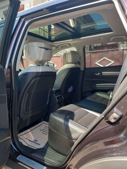 Vând Renault Koleos Inițiale Paris 13999 euro