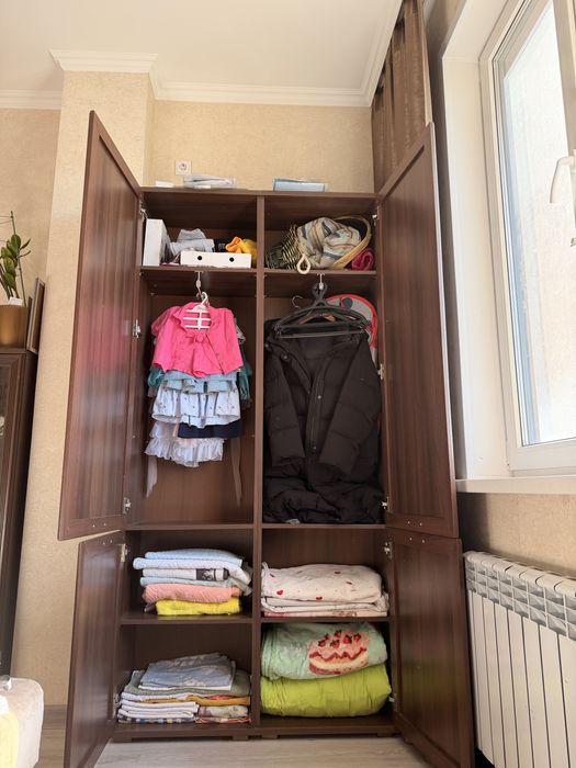 Продам шкаф высота 2.70