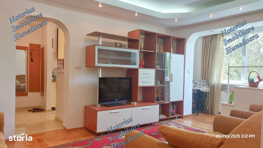 Central, utilat complet și amenajat, zona Union - Sanitas, Hunedoara — fotografia 3