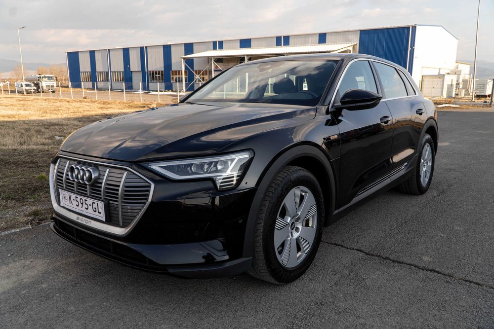 Audi e-tron 50 quattro