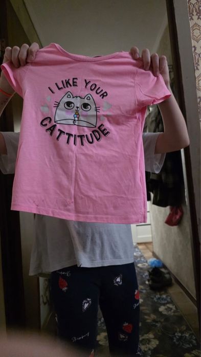 Футболки и штаны на девочку 10-12 лет