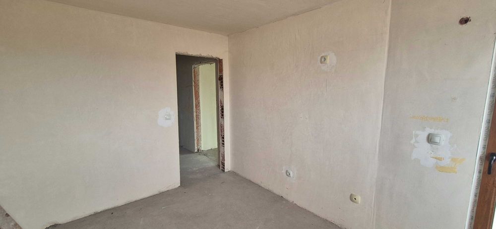 Продава се Тристаен апартамент в Ботевград - 117 кв.м за 13 €/кв.м - Снимка #7