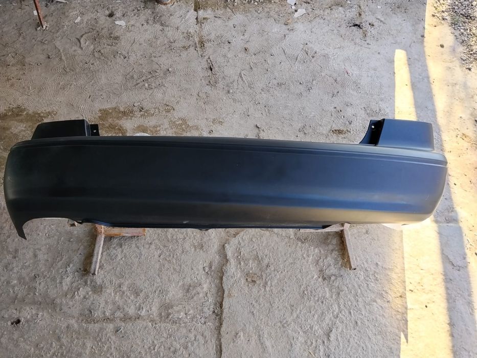 Бампер Тойота камри 20