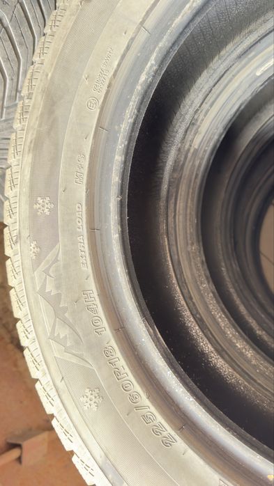 Зимние шины 225/60 R18 104 H
