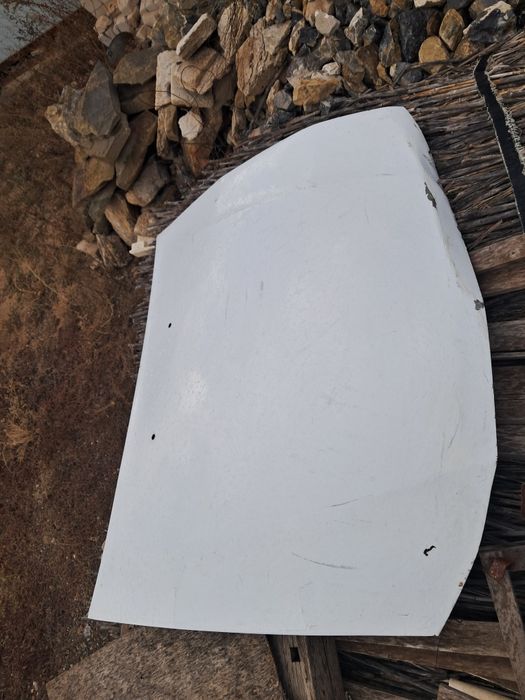 Капот от Дэу Нексии 1,2