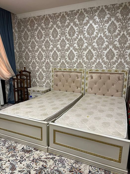 Срочная продажа Спальный комплект мебели