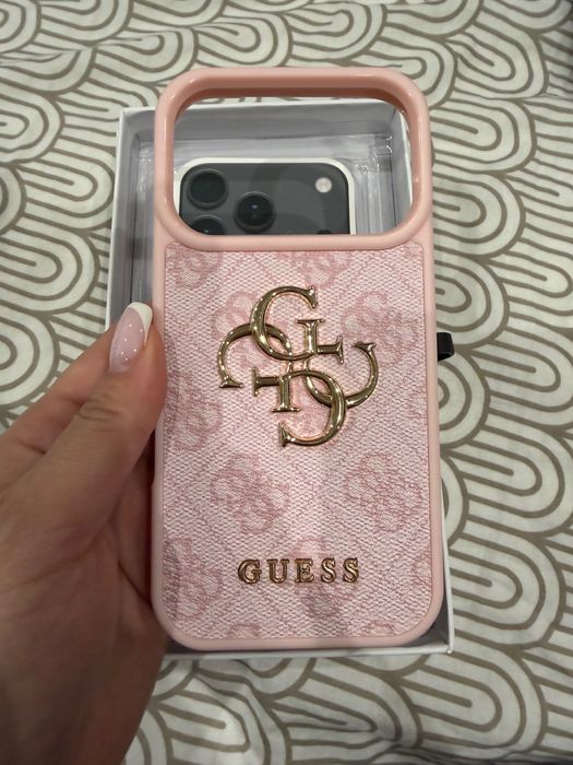 Guess калъф за iPhone 17 pro ЧИСТО НОВ!
