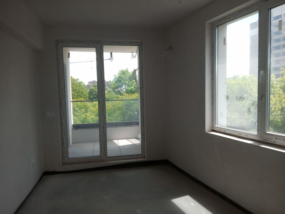 Продава се Тристаен апартамент в София, Овча купел - 101 кв.м за 2080 €/кв.м - Снимка #1