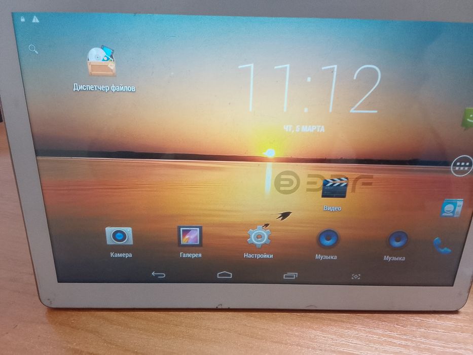 Срочно продам планшеть