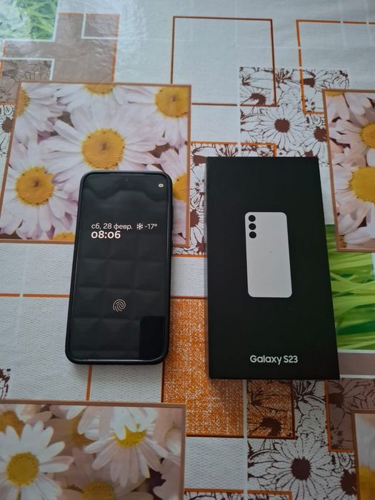 Самсунг S 23 В хорошем состоянии