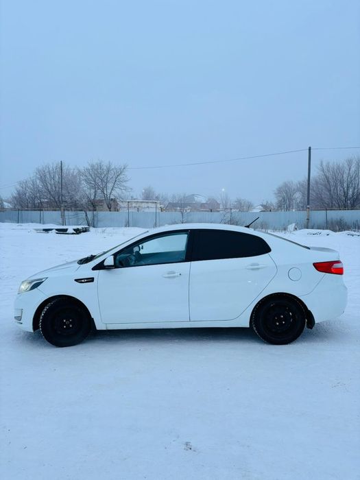 Киа Рио 3 2013 года