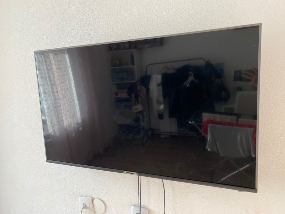 продаю телевизор