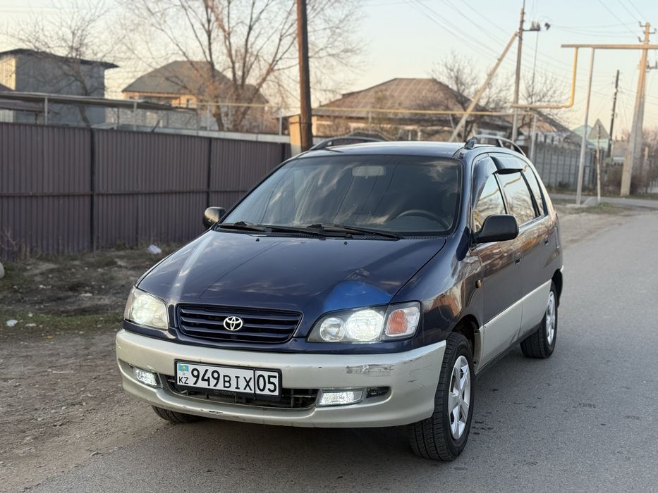 Срочно продам машину