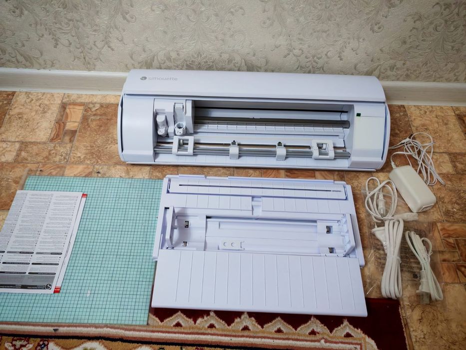 Плоттер Силует Cameo 5