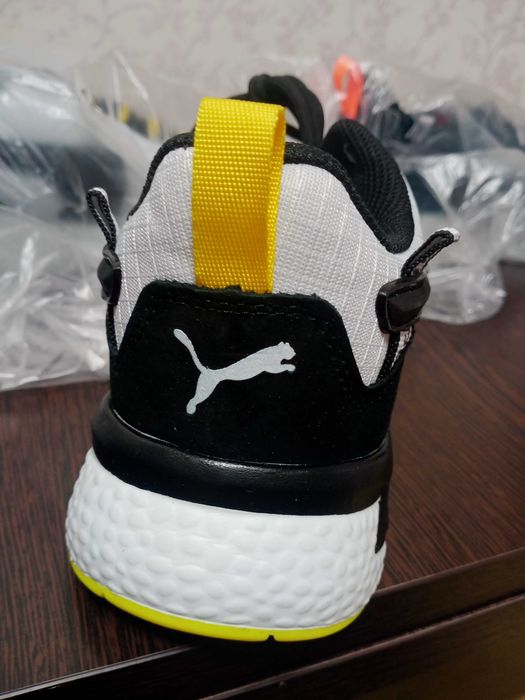 Кроссовки новые!!