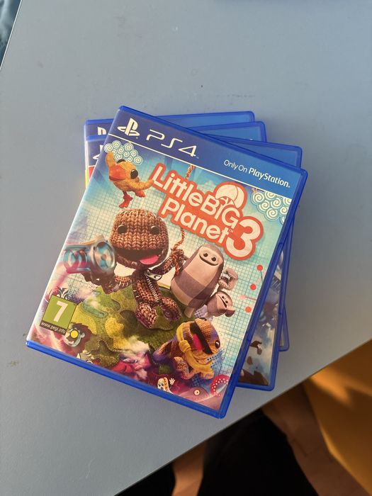 Playstation 4 slim + 5 игри