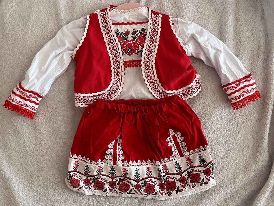 Бебешка народна носия 6-9м