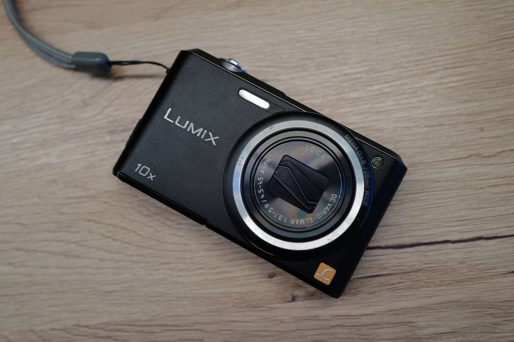 Aparat foto Panasonic Lumix DMC-SZ3 16Mp leica lens senzor CCD insta