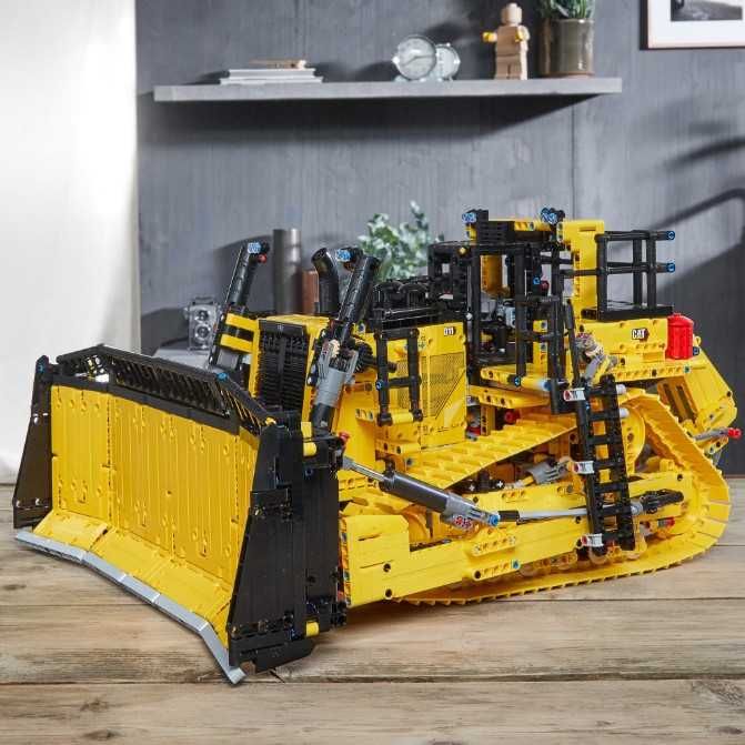 Lego Technic 42131 - App-Controlled Cat® D11 Bulldozer