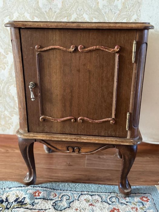 Срочно продается тумбочка.