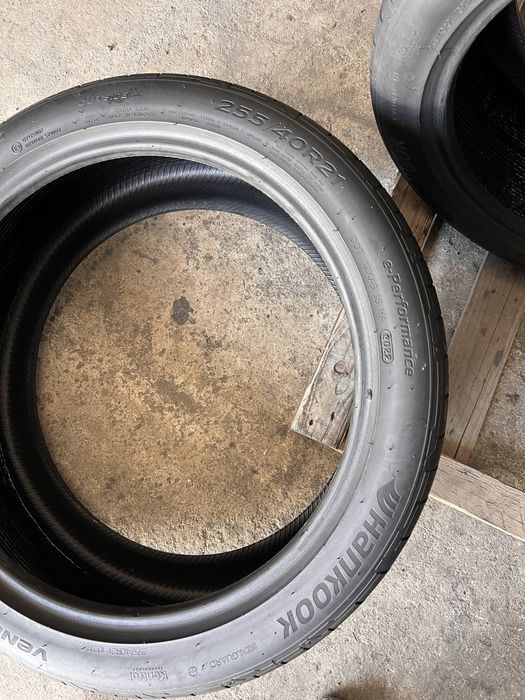 2 anvelope vara 255/40/21 , Hankook , DOT 2022 !