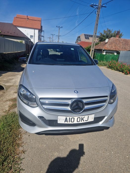 Vand sau dezmembrez Mercedes B 200 2015 2.2cdi motor 651 w246 facelift