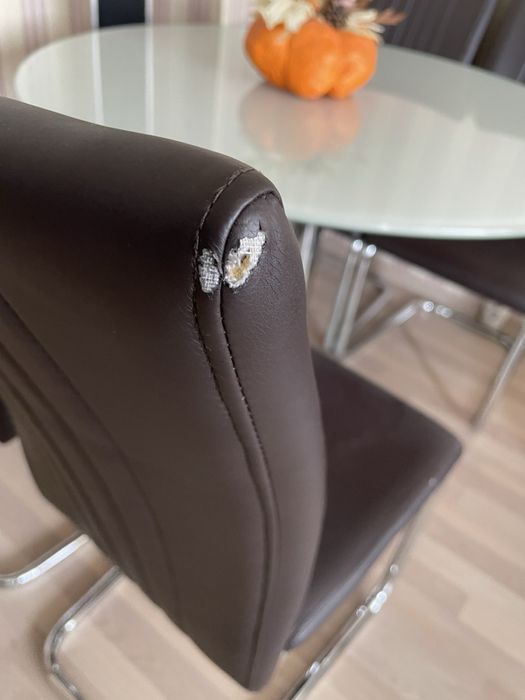 Стъклена трапезна маса с 4 стола