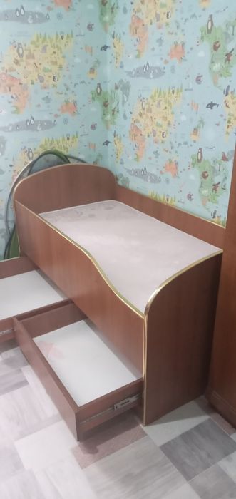 СРОЧНО Продам Детскую кровать кровать