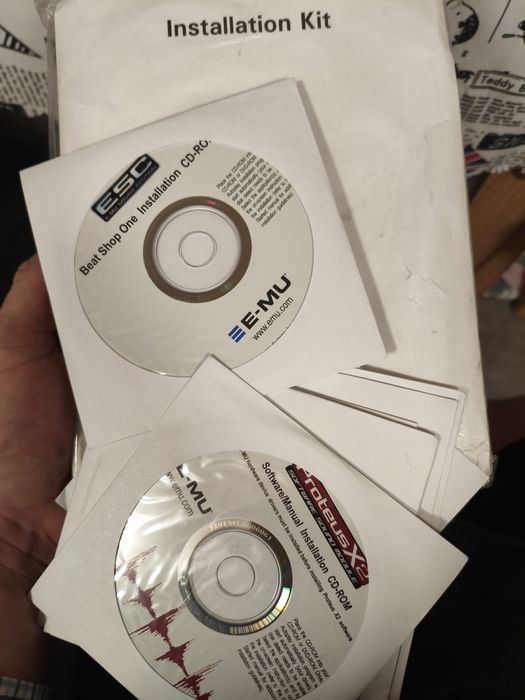 Продавам миди клавиатура