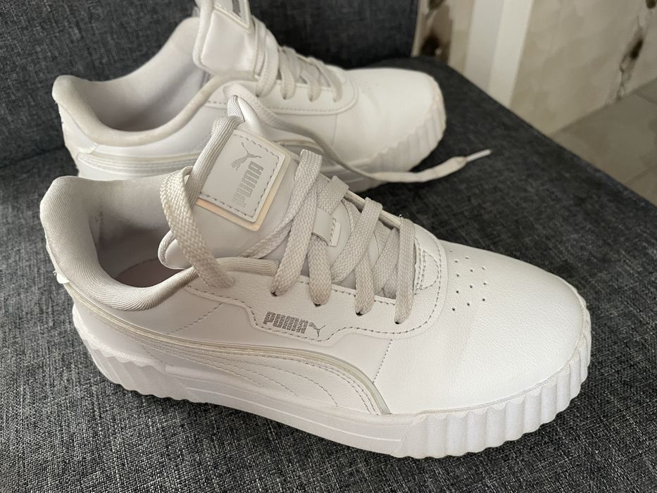 Pantofi sport Puma fete nr 33 , cm 20