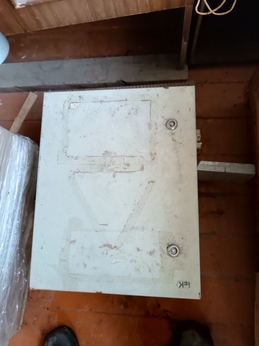 Продам счетчик 380 вольт новый