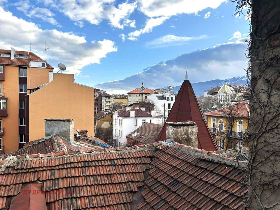 Продава се Тристаен апартамент в София, Център - 94 кв.м за 2978 €/кв.м - Снимка #11