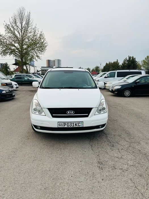 KIA carnival sotiladi